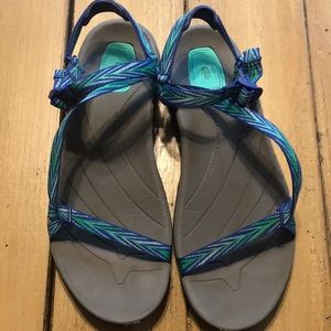 Teva sandals barely worn